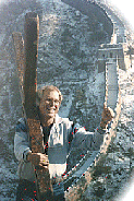 [Art Blessitt carrying the Cross Around the World]